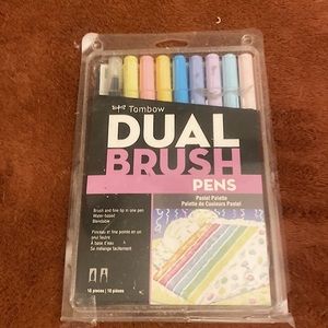 Dual brush pens *multicolor